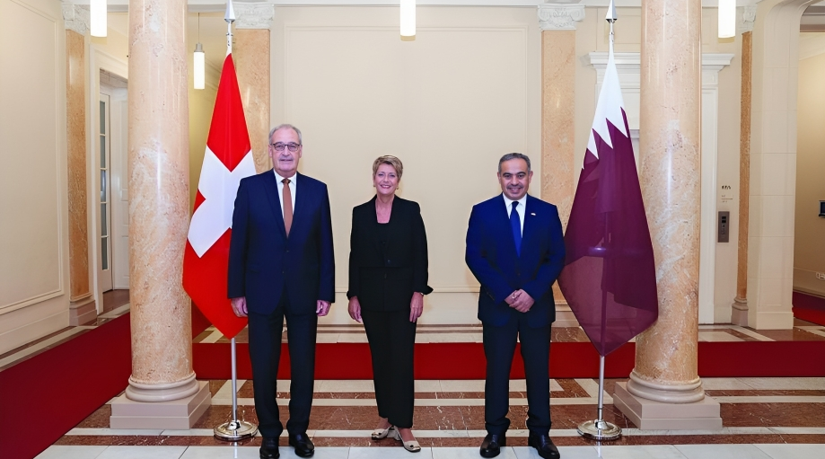 Al-Kuwari Meets Senior Switzerland Ministers	