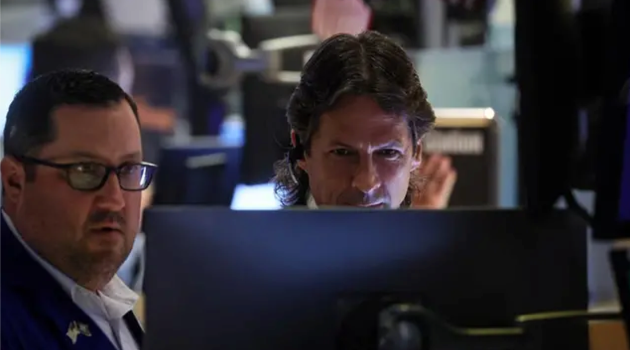 US Stocks: Wall Street Moves Sideways As Investors Look to Fed