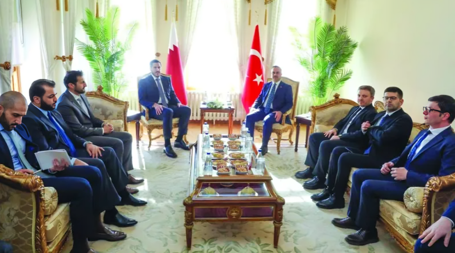 Minister of Commerce and Industry Meets Turkish Minister of Industry and Technology	
