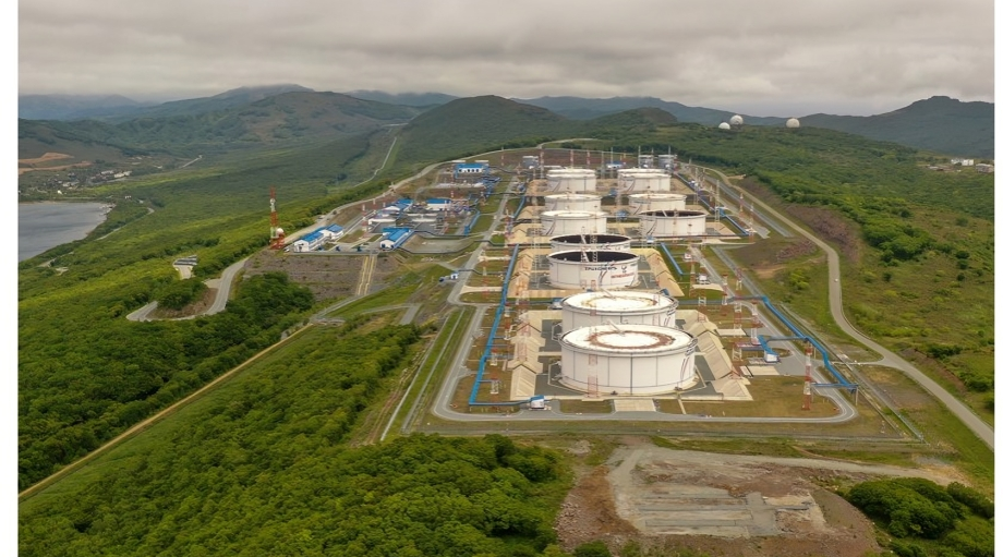 Oil Rises More Than $1 per Barrel on Tighter Supply Outlook: Report	