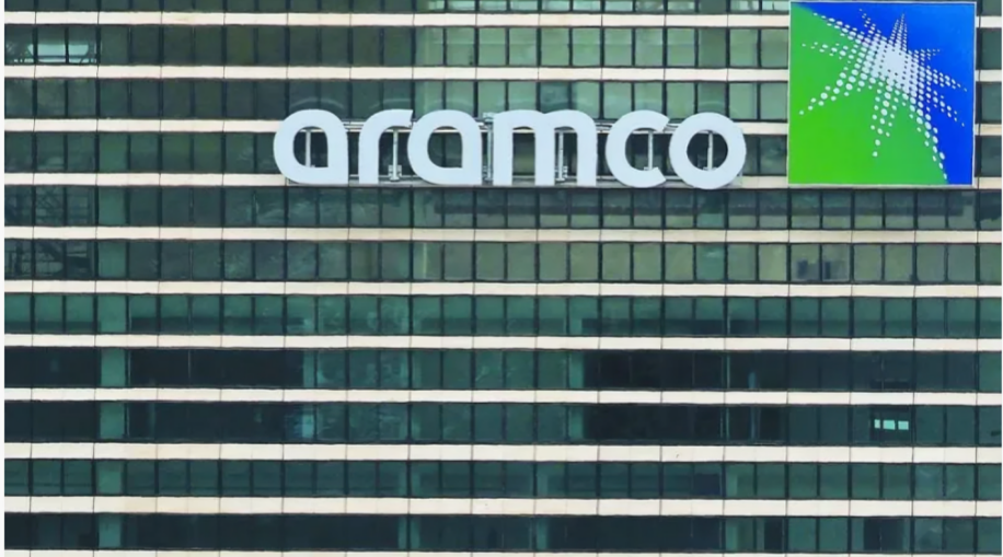 Saudi Is Said To Hand About 60% of Aramco Offer to Foreign Funds	