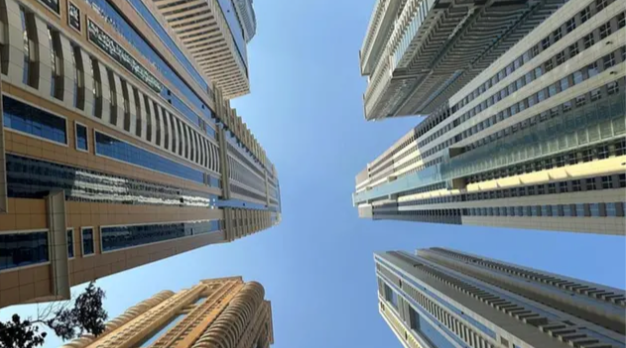 Dubai’s High-end Property Sales Undented by Drop in Listings, Consultancy Says