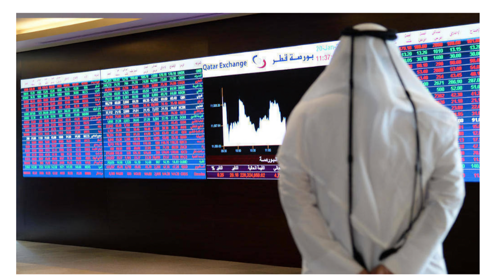 بورصة قطر تنخفض في المستهل بضغط 3 قطاعات