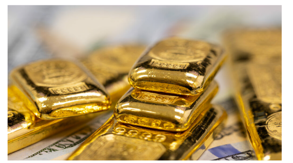 ارتفاع الذهب إلى مستوى قياسي بدعم الطلب على الملاذ الآمن