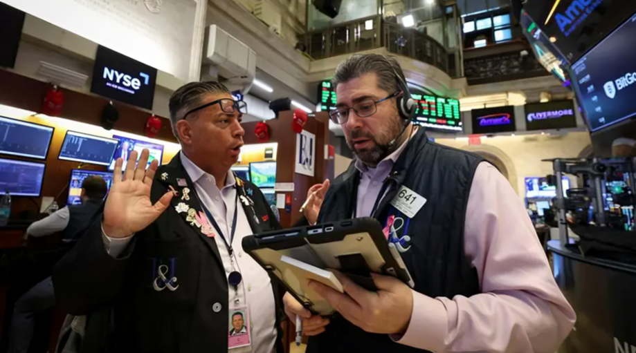US Stock Futures Slide As Commodity Rout Rattles Markets