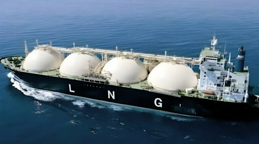 Qatar’s LNG Fleet Set To Expand to 200 Vessels