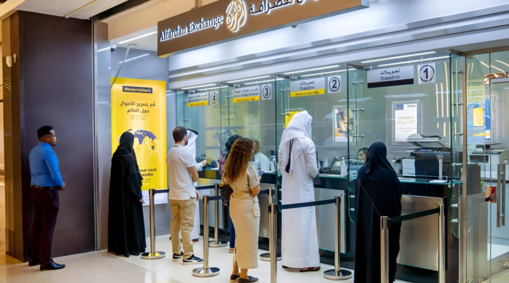 30 % نسبة ارتفاع تحويلات المقيمين في قطر خلال رمضان
