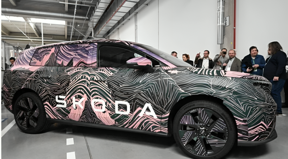 Foreign Carmakers Face China Exit As Sales Collapse