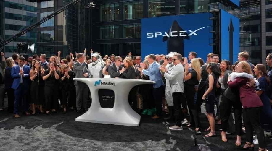 Wall Street Sees Upside for SpaceX After Muted IPO Debut