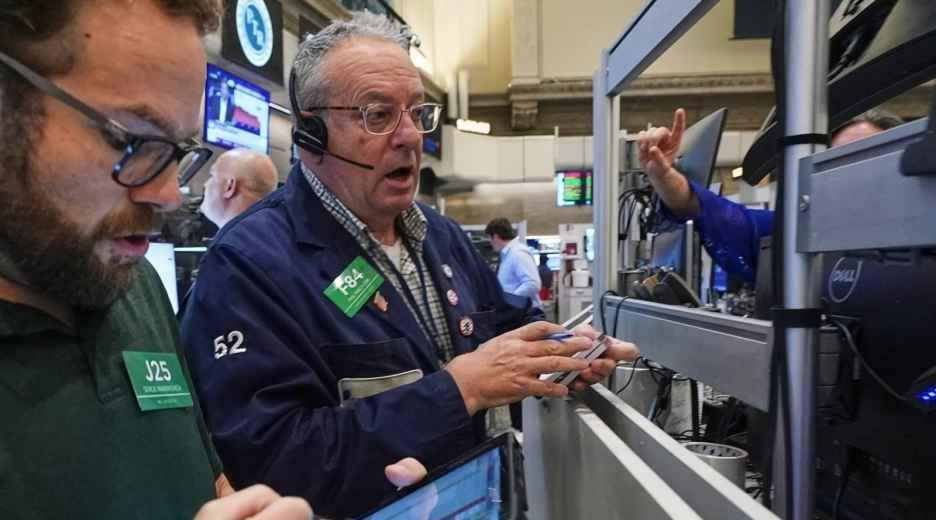 Stocks Fall, Oil Rises As Renewed Gulf Tensions Unsettle Markets