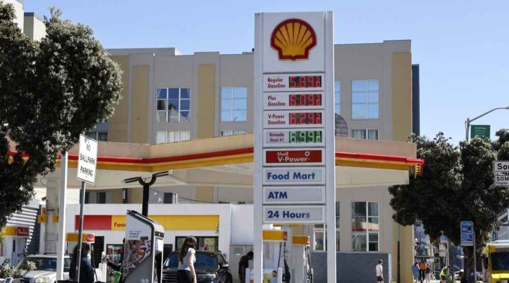 Average US Pump Prices Hit Highest Since 2022 Amid Iran War