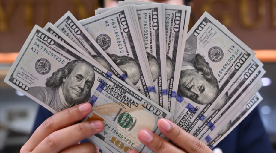 Mapping the Market: Dollar Faces Critical Test for More Gains