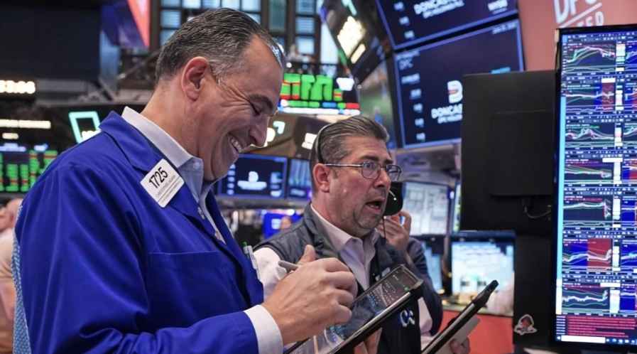 Stocks Drift Higher on Wall Street As Oil Prices Swing