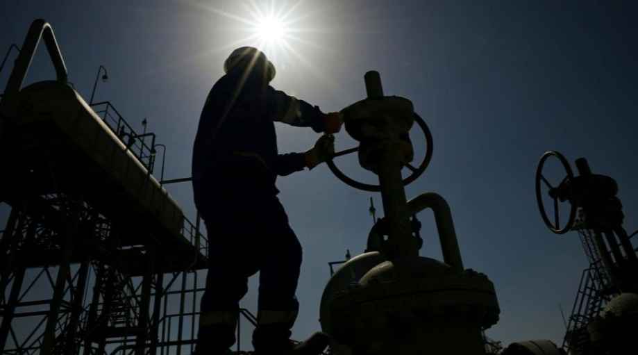 Brent Crude Drops 9% As Iran Conflict Shows Signs of Easing