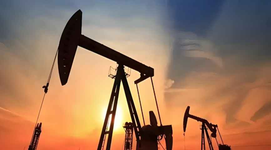 OPEC+ Boosts September Oil Output, Future Pause Foreseen