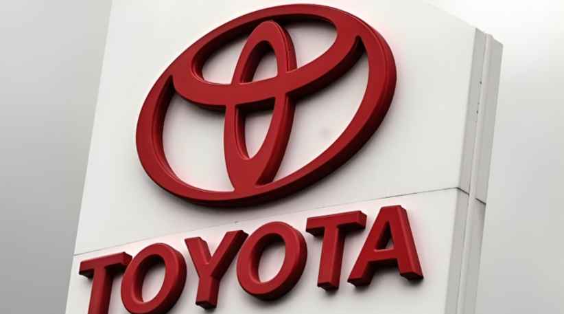 Japan’s Toyota Reports Hefty Profit on Cheap Yen and Solid Car Sales