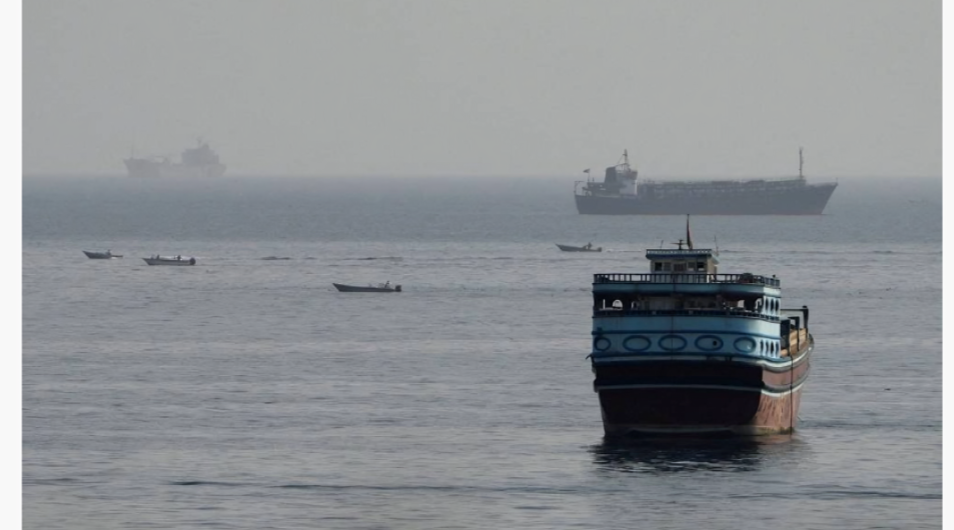 Gulf Shipping Traffic Steady Amid Uncertainty of Peace Talks