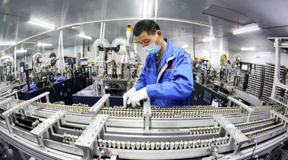 China’s Battery Makers Race To Meet EU Carbon Rules