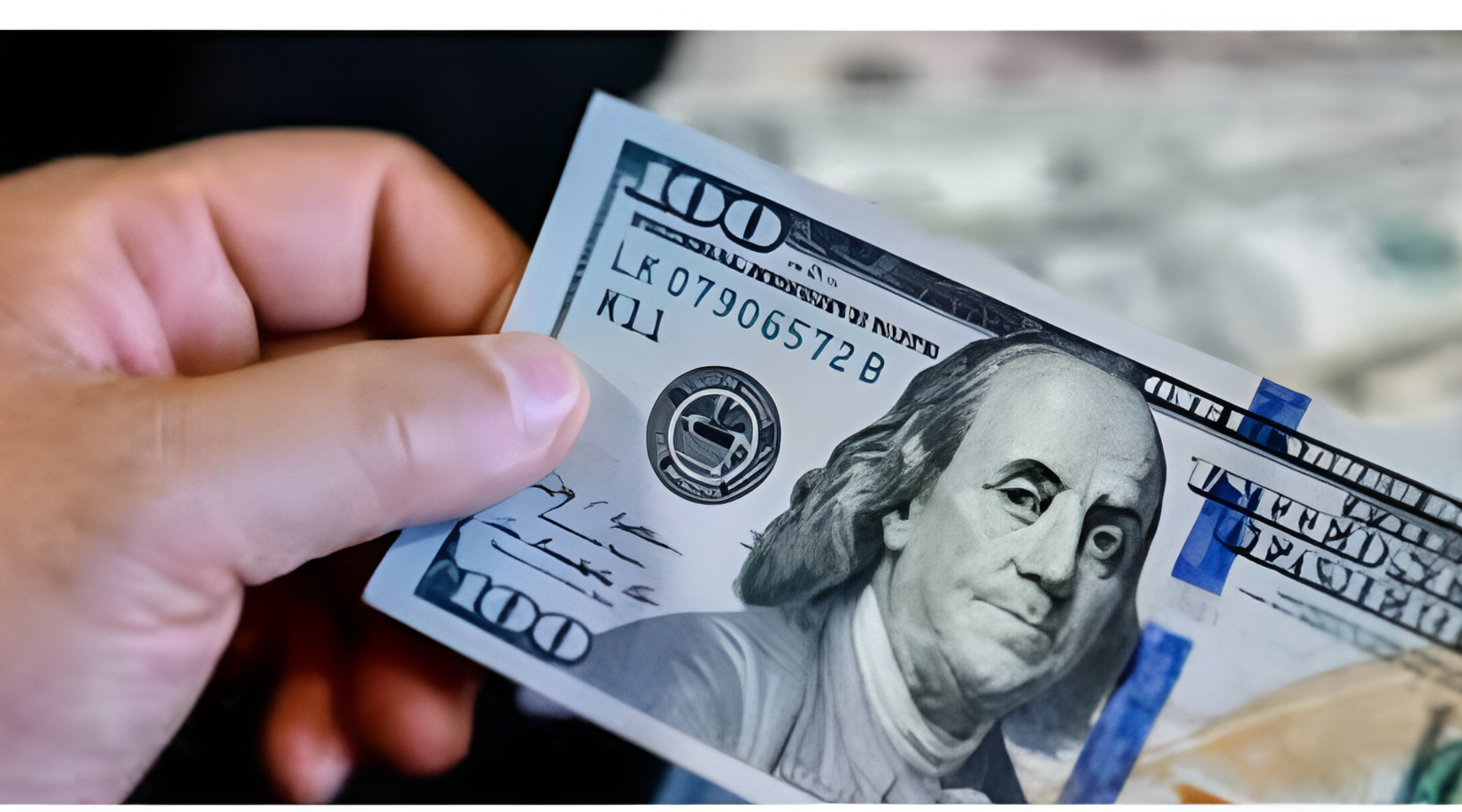 تراجع الدولار مع ترقب بيانات التضخم الأمريكية
