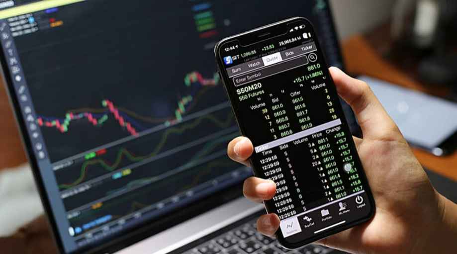 Closing Bell: Saudi Main Index Slips To Close at 10,833