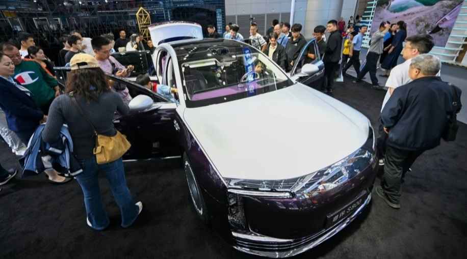 Chinese Luxury EVs Lure Buyers From Tesla and Legacy Brands