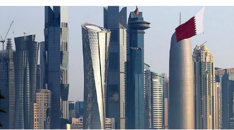 قطر تطالب بفتح مضيق هرمز وتدين الهجوم على ناقلتي "أدنوك"