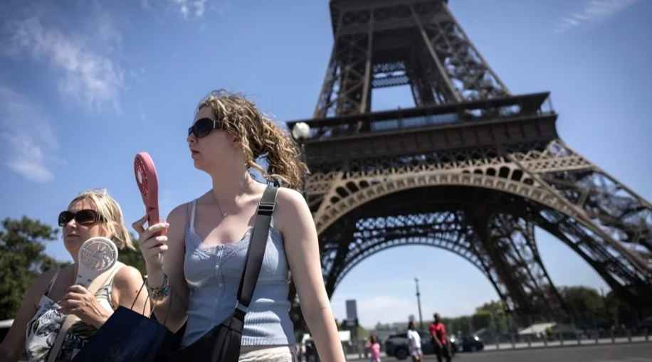 Europe’s Economy Faces a One-Two Punch From Extreme Weather and War