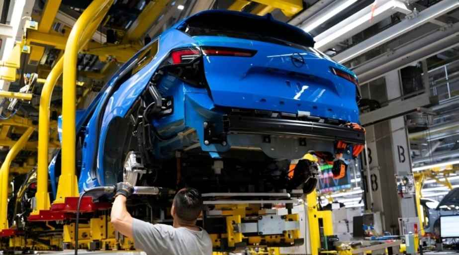 From Industrial Powerhouse to Anxious Auto Town: Opel’s Hometown Feels the Strain