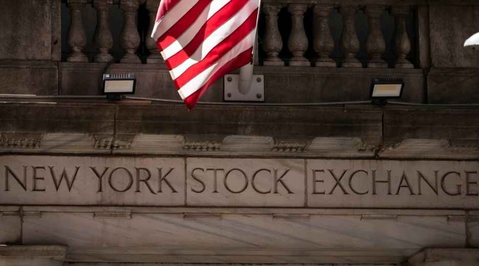 Sinking AI Stocks Pull Wall Street Further From Its Record
