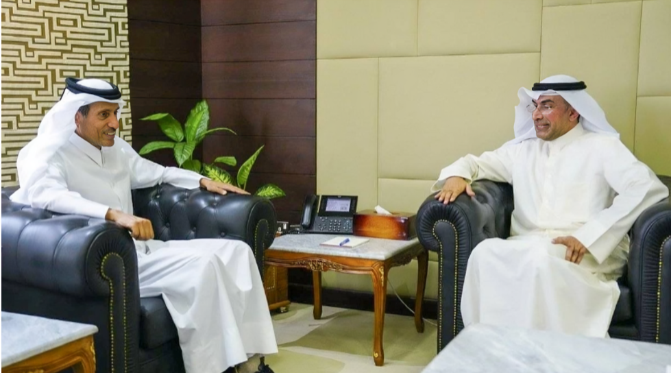 Chairman of Qatar Media Corporation Meets Kuwait’s Information Ministry Undersecretary