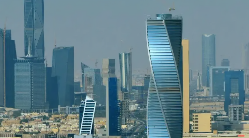 PIF Begins Taking Ownership of 25% Stakes in 4 Major Saudi Clubs