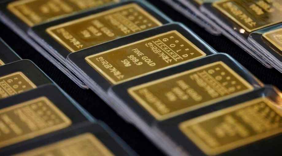 Bitcoin, Gold Gain As Treasury Move Shakes Markets