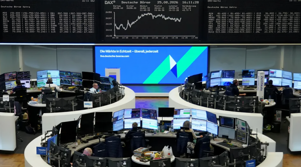 World Stocks Gain As Oil Slips on Hormuz Hopes Ahead of Nvidia Results