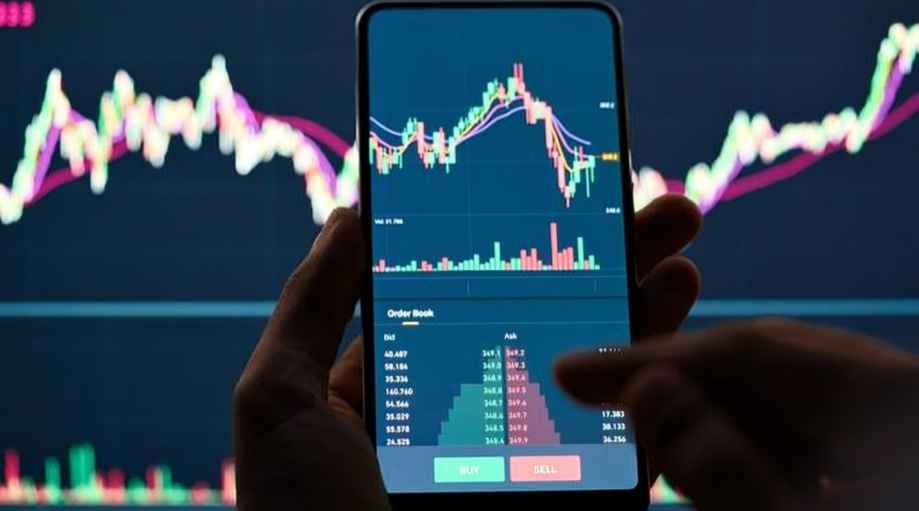 Closing Bell: Saudi Main Index Closes in Red at 11,158