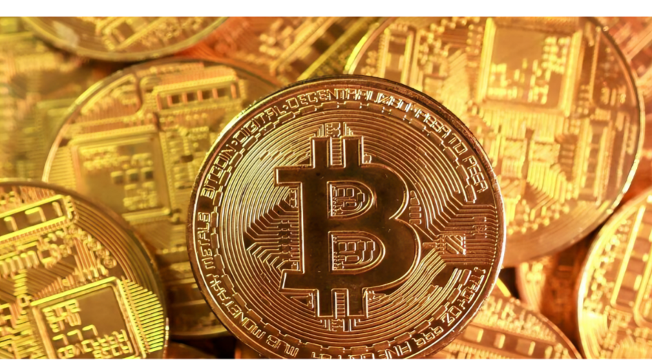 بيتكوين ترتفع مع استئناف "استراتيجي" شراء العملة المشفرة