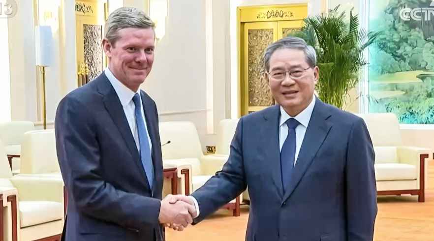 Li Urges US Firms To Invest More in China