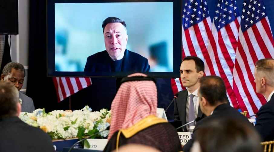 Zuckerberg, Musk Make Plea at G20 for More AI Data Centers