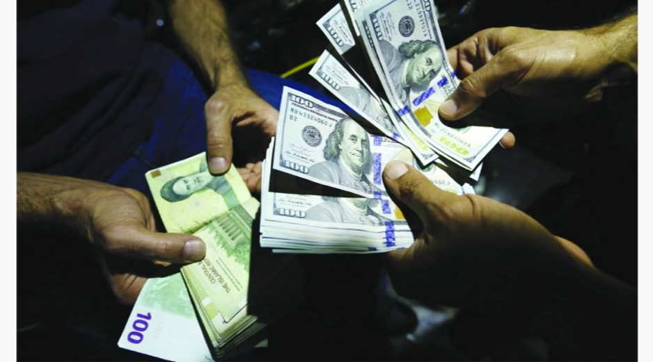 Iran Rial Drops to New Low of 2.2mn to Dollar