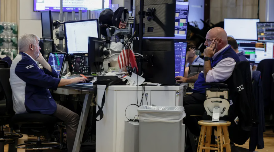 Stocks Fall As Yen Firms; Gulf Attacks Send Oil Towards $100 a Barrel