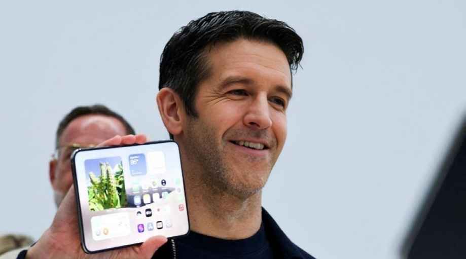 Apple’s Foldable iPhone Poses a $1,999 Question: Who Is It For?