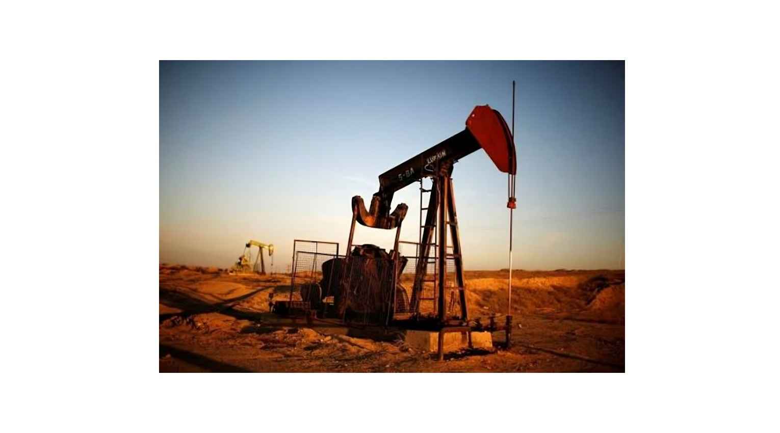 النفط يقفز عقب هجمات استهدفت السعودية ومضيق هرمز
