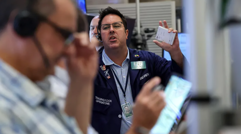 Shares Skid in Asia As Oil Climbs, Rate Hikes Loom