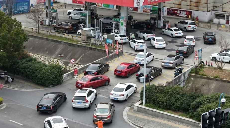 China Buys More Oil, Adding Pressure to Tightening Market