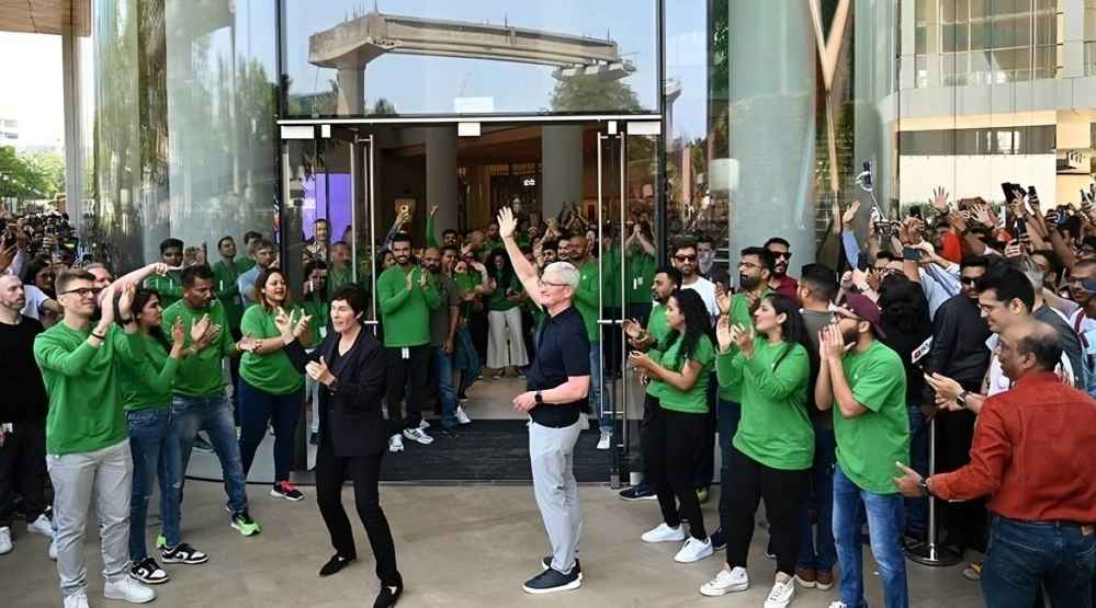 Apple Launches Payment Service Across India
