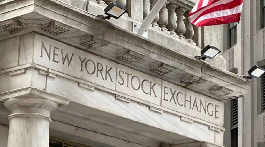 Wall Street Slides As Inflation Fears Push Yields Higher