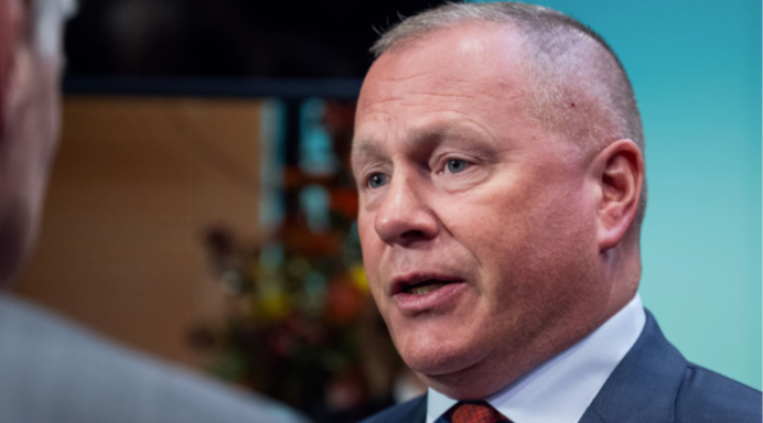 World’s Largest Wealth Fund Posts $30 Billion Loss After Bond Market Turbulence