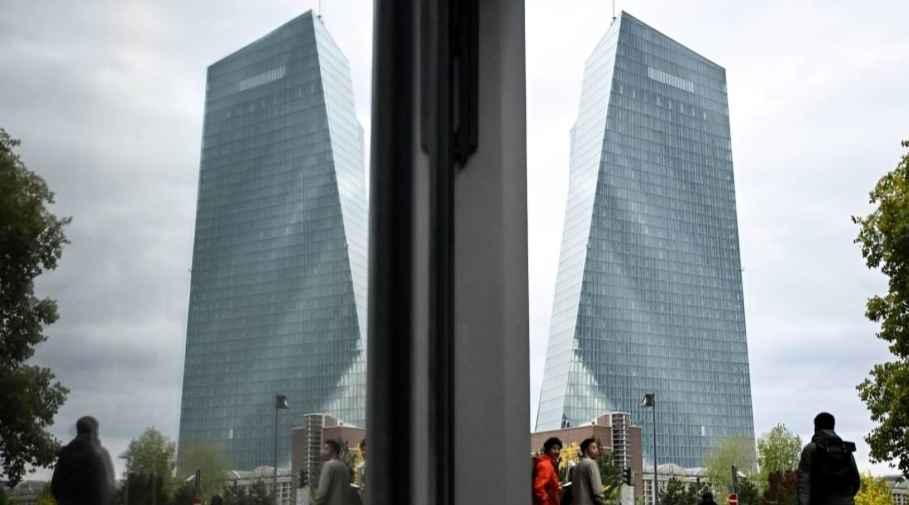 France’s Debt Woes in Focus As ECB Meets
