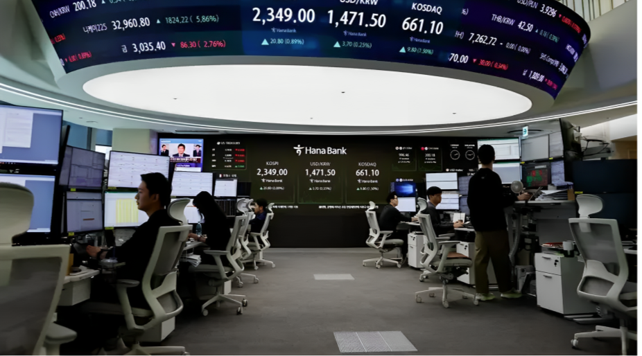 Asian Stocks Surge As Anthropic IPO Lifts Sentiment Ahead of Earnings, Central Banks