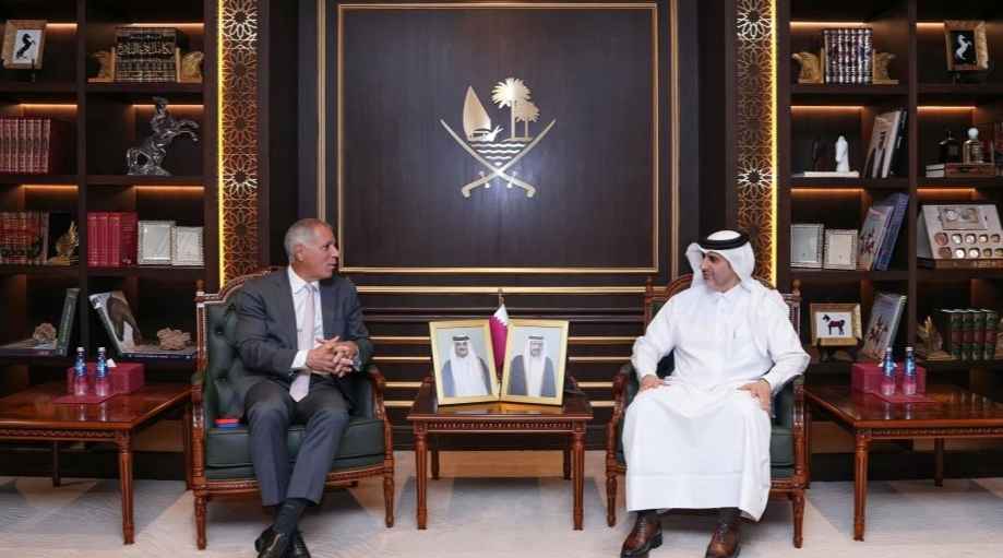 QCB Governor Meets With HSBC Group CEO