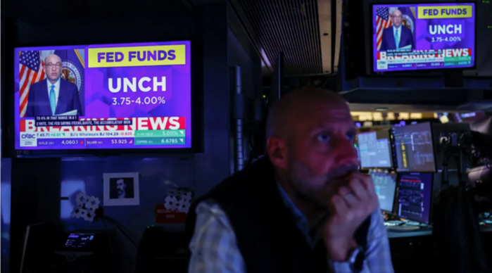 Nasdaq-100 Futures Fall Over 1% As Alphabet Shares Sell Off After Earnings Report: Live Updates